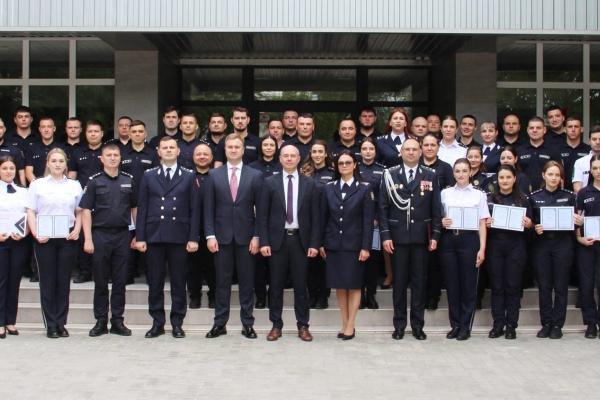 Noi ofițeri pregătiți pentru misiuni profesionale