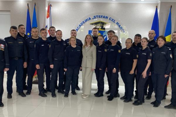 Formare profesională continuă pentru angajații subdiviziunilor detenție și escortă
