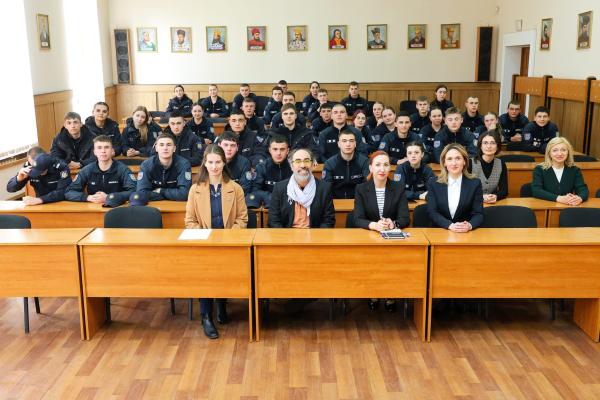 Lecție publică internațională la Departamentul limbi străine al Academiei „Ștefan cel Mare”
