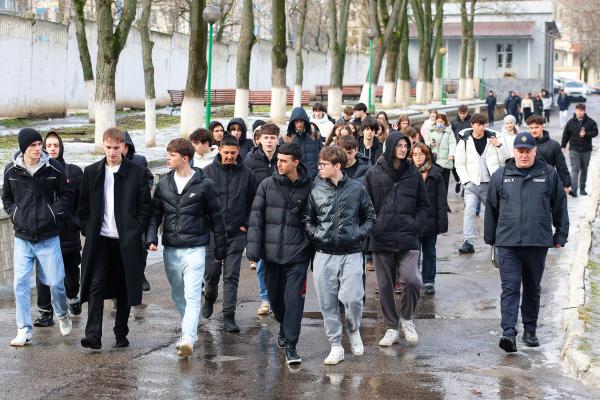 „Ziua ușilor deschise” la Academia „Ștefan cel Mare” – oportunități de studiu pentru viitorii absolvenți