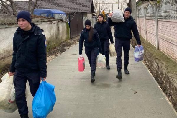 Gesturi care contează: studenții Academiei „Ștefan cel Mare” dau exemplu de implicare socială