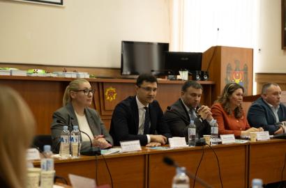 Masa rotundă studențească dedicată protecției mediului, organizată la Academia „Ștefan cel Mare” imaginea 9
