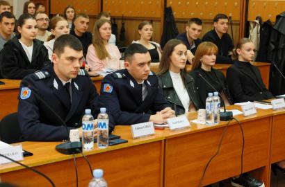 Masa rotundă studențească dedicată protecției mediului, organizată la Academia „Ștefan cel Mare” imaginea 8