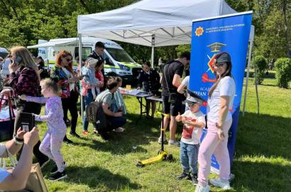 Academia „Ștefan cel Mare” a MAI – implicare activă în evenimente dedicate familiei, educației și siguranței publice imagine 13