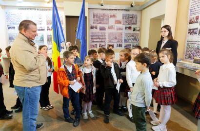 Activități educative pentru siguranța copiilor, organizate în cadrul Proiectului „Academia Junior Club” imagine 11