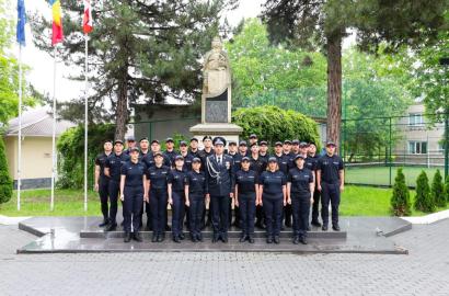 Noua promoție de ofițeri și subofițeri a depus Jurământul solemn imaginea 11