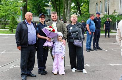 Noua promoție de ofițeri și subofițeri a depus Jurământul solemn imaginea 6