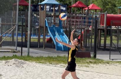 Participarea Academiei „Ștefan cel Mare” la proba de volei pe plajă din cadrul Universiadei Republicane 2026 imaginea 3