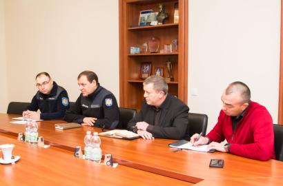 Vizită în vederea unei cooperări interinstituţionale imaginea 2