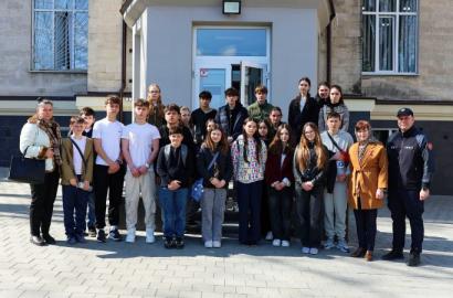 „Memorie şi Recunoştinţă” – activitate educativă pentru elevi la Academia „Ștefan cel Mare” imagine 12