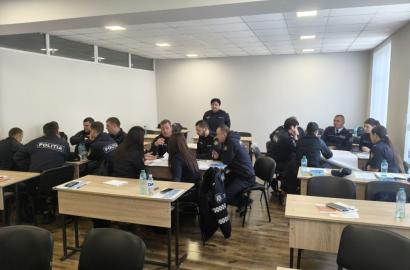 Curs de formare profesională privind fenomenul violenței în familie, organizat la Academia „Ștefan cel Mare” imagine 4