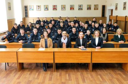 Lecție publică internațională la Departamentul limbi străine al Academiei „Ștefan cel Mare” imaginea 6