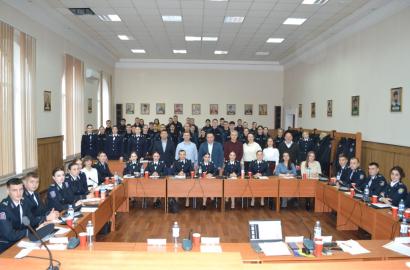 Conferință națională dedicată protecției drepturilor omului imagine 10