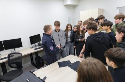 „Memorie şi Recunoştinţă” – activitate educativă pentru elevi la Academia „Ștefan cel Mare” imagine 9