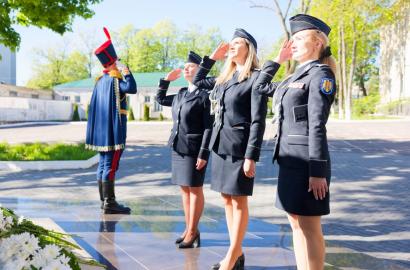 Ziua Drapelului de Stat al Republicii Moldova, marcată de Academia „Ștefan cel Mare” a MAI imagine 7