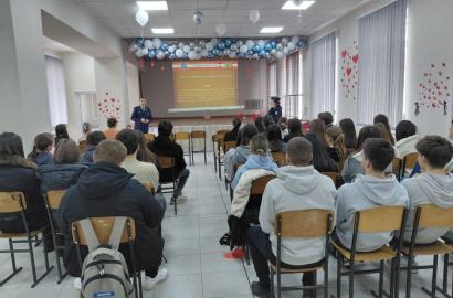 Academia „Ștefan cel Mare” a MAI a dat startul vizitelor de informare în liceele din țară imagine 3