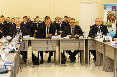 Conferinţa ştiinţifică naţională cu participare internaţională: „Protecţia drepturilor şi libertăţilor fundamentale ale omului în procesul asigurării ordinii şi securităţii publice” (ediţia a V-a) imagine 8