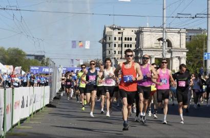 Cadrele didactice și studenții Academiei „Ștefan cel Mare” câștigătorii competiției Chișinău OM Half Marathon 2026 imagine 5