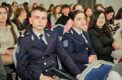 Performanță francofonă pentru studenții Academiei „Ștefan cel Mare” imagine 2