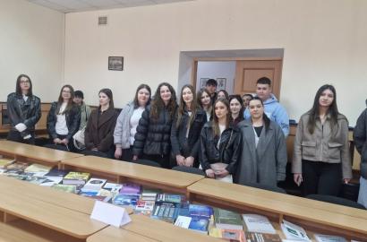 Academia „Ștefan cel Mare” a MAI continuă activitățile de orientare profesională pentru elevi imagine 12