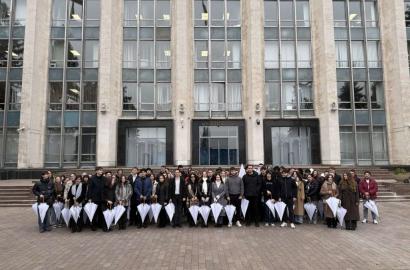 Tinerii poliţişti promovează onestitatea şi meritocraţia prin implicare civică imagine  3