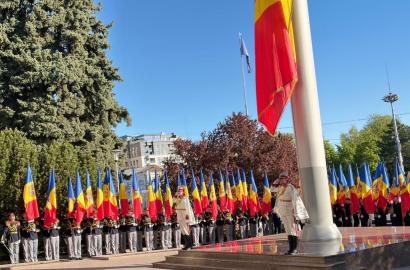 Ziua Drapelului de Stat al Republicii Moldova, marcată de Academia „Ștefan cel Mare” a MAI imagine 18