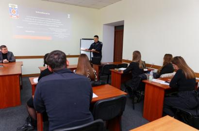 Masă rotundă studențească dedicată criminalității patrimoniale, organizată de cercul științific „Gaudeamus” imagine 3