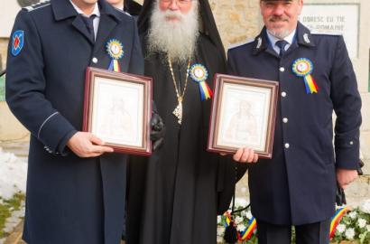 „Mănăstirea Putna unește” – inaugurarea Plăcii omagiale a Academiei „Ștefan cel Mare” imagine 3