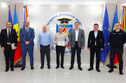 Academia „Ștefan cel Mare” lansează primul curs de instruire în combaterea traficului de migranți imagine 1