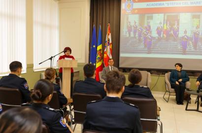 Sesiune de informare și dialog dedicată culturii memoriei victimelor represiunilor politice imagine 2