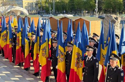 Ziua Drapelului de Stat al Republicii Moldova, marcată de Academia „Ștefan cel Mare” a MAI imagine 17