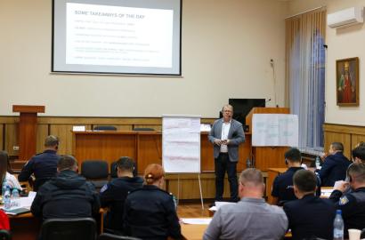 Modernizarea instituțiilor publice: sesiune de instruire privind managementul schimbării imagine 4