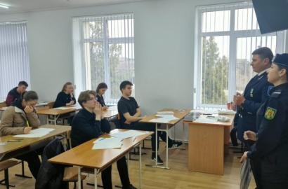 Mii de elevi informați: Academia „Ștefan cel Mare” încheie vizitele în liceele din Republica Moldova imagine 8
