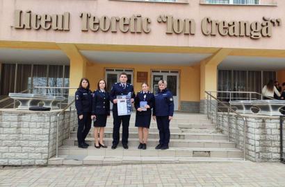 Mii de elevi informați: Academia „Ștefan cel Mare” încheie vizitele în liceele din Republica Moldova imagine 7
