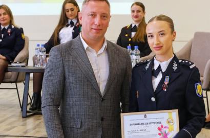 Simpozionul „8 Femei în uniformă” ediția a III-a, organizat la Academia ,,Ștefan cel Mare” imagine 5