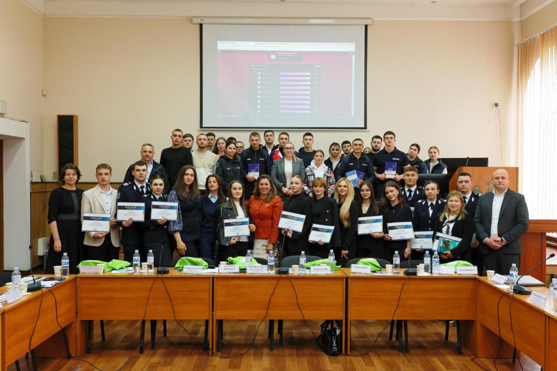 Masa rotundă studențească dedicată protecției mediului, organizată la Academia „Ștefan cel Mare”