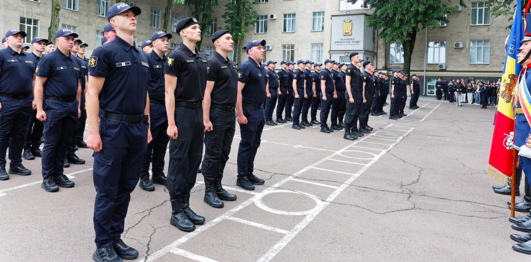 Noua promoție de ofițeri și subofițeri a depus Jurământul solemn