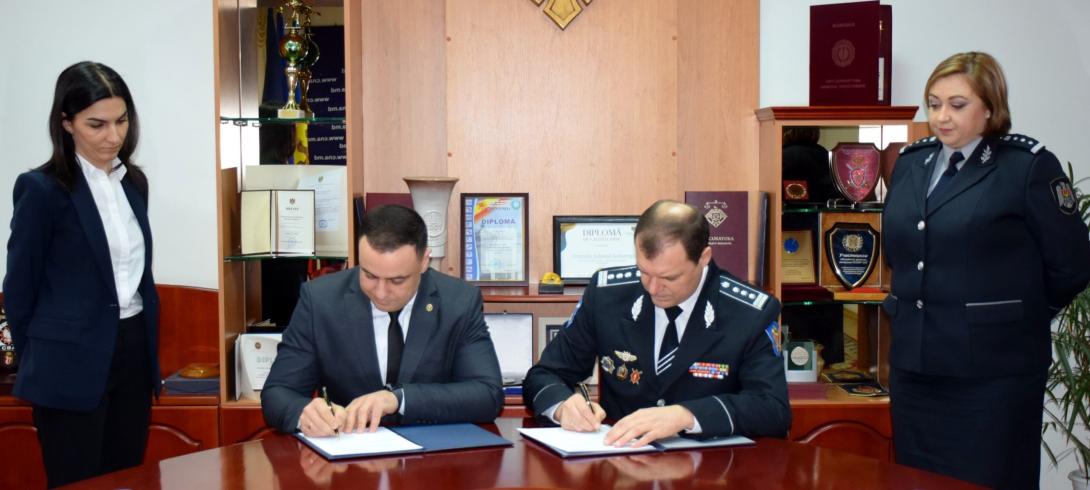 Eforturi comune în combaterea corupţiei
