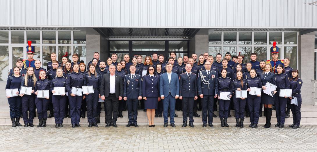 O nouă promoție de ofițeri pregătită pentru misiunile MAI 
