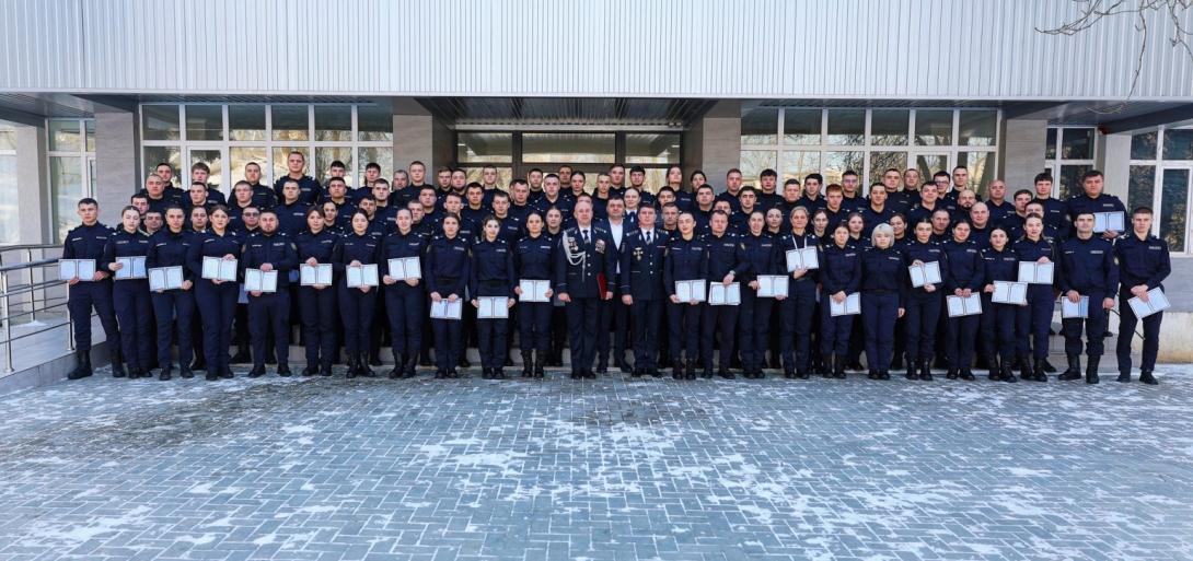 Profesionalism și angajament: absolvirea cursului inițial de formare a subofițerilor de poliție