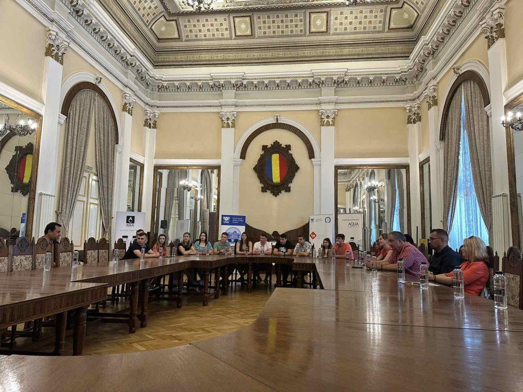 Studenţii Academiei au participat la Şcoala de vară organizată de Universitatea „Ştefan cel Mare” din Suceava
