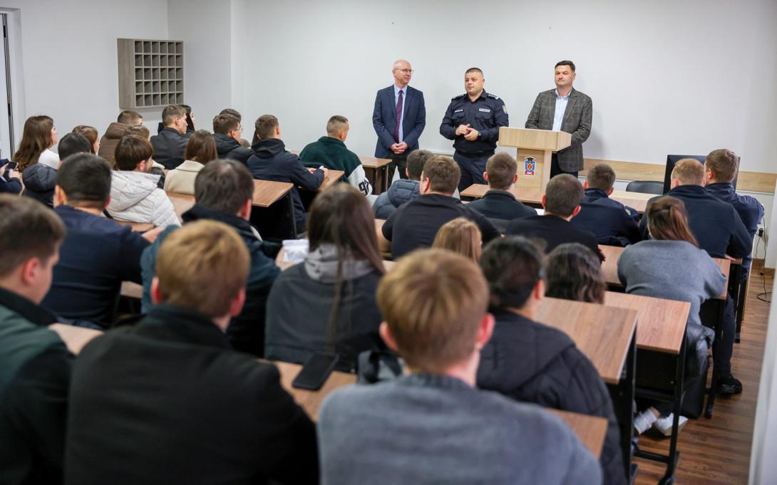 „Absolventul lunii’’ aduce inspirație tinerelor generații – Stanislav Secrieru la Academia „Ştefan cel Mare”