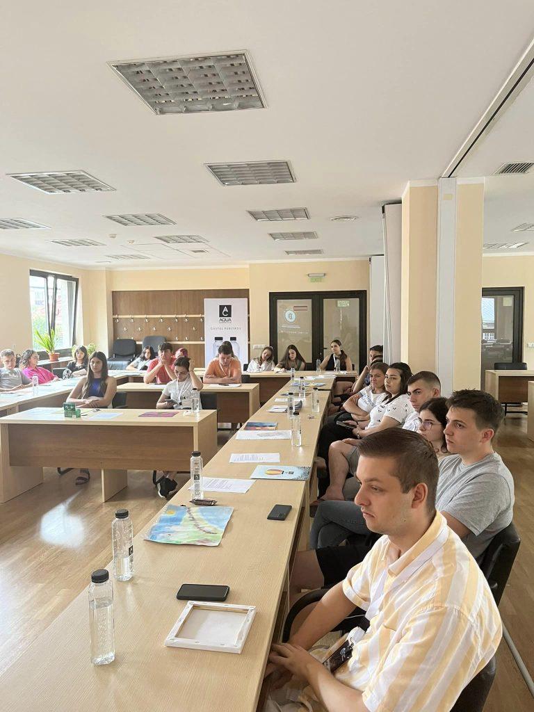 Studenţii Academiei au participat la Şcoala de vară organizată de Universitatea „Ştefan cel Mare” din Suceava
