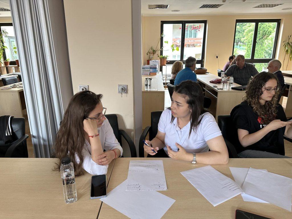Studenţii Academiei au participat la Şcoala de vară organizată de Universitatea „Ştefan cel Mare” din Suceava