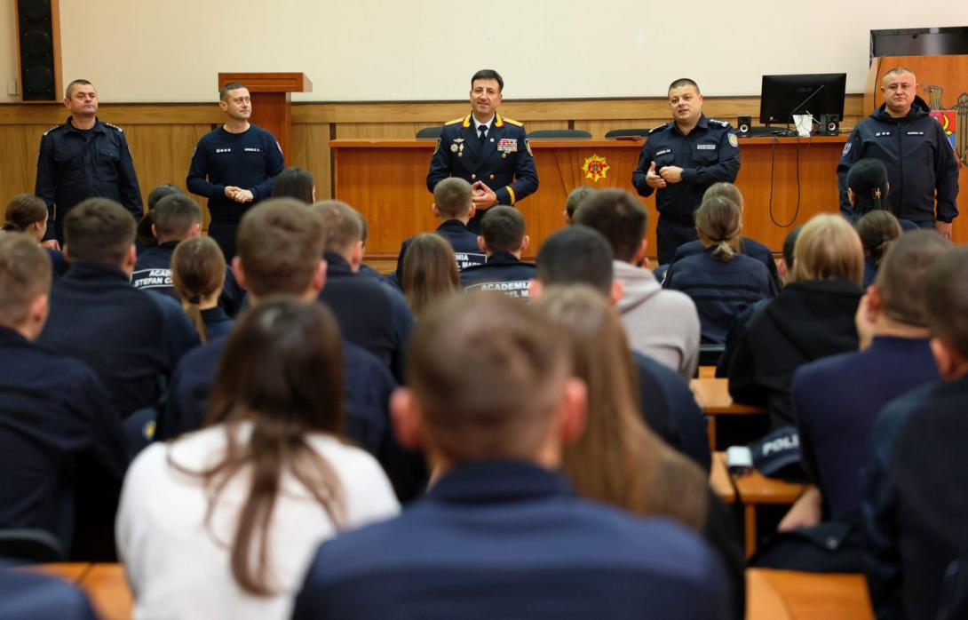 Absolvent de succes, lider în Poliție: Viorel Cernăuțeanu revine în fața studenților Academiei „Ștefan cel Mare”